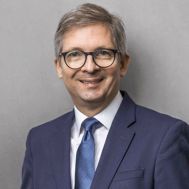 首席财务官 Frank Richter 表示：